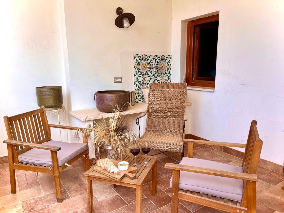 Aparthotel Donna Vittori - Borgo Agricolo à Paliano Extérieur photo
